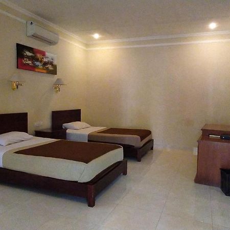 Mascot Hotel Senggigi Exterior foto